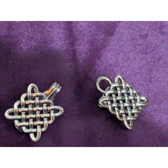 Silver Tone Double Shawl Cardigan Clasp Square Celtic Knot 2 in Long CL4 - Picture 3 of 3